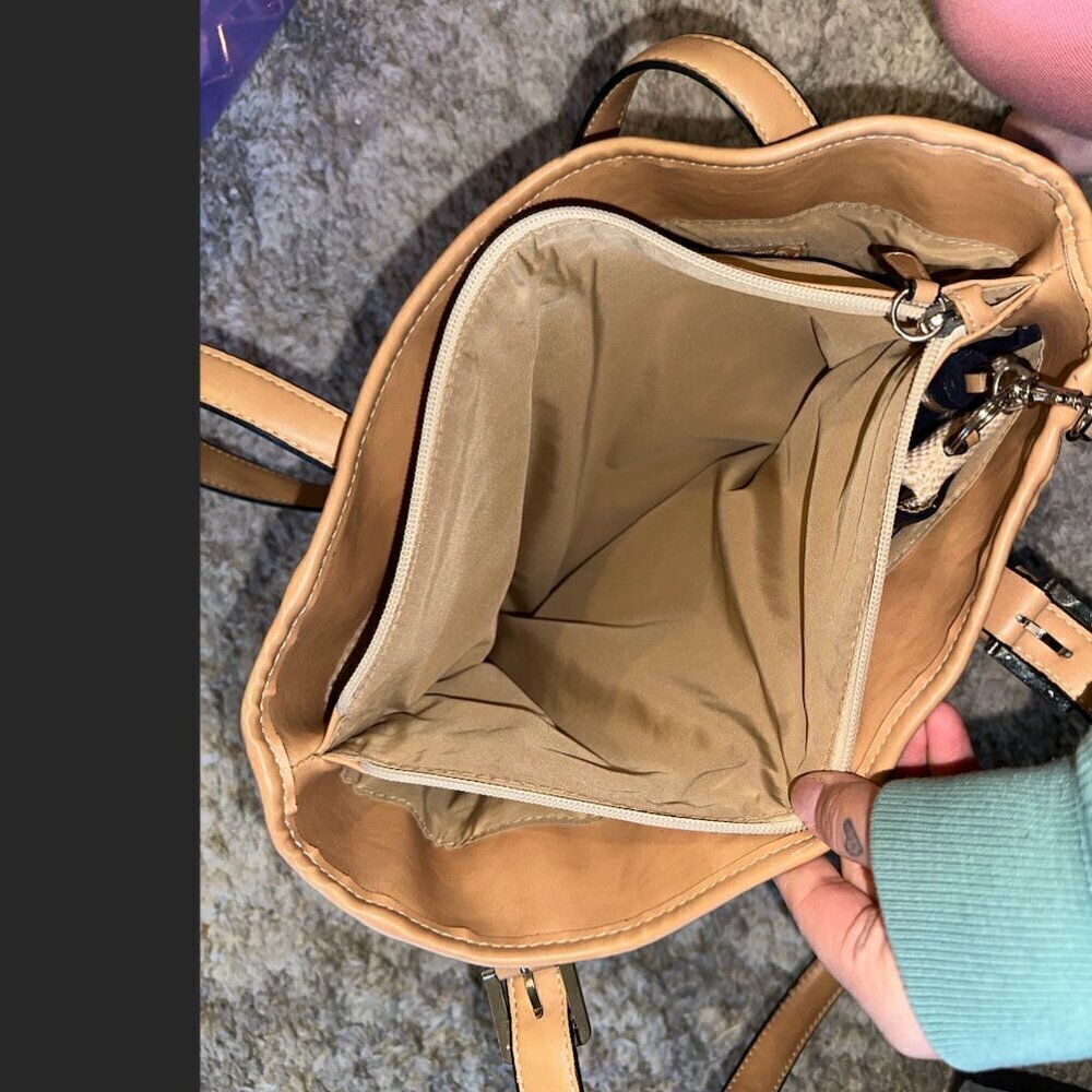 Giani Bernini Shoulder Bag EUC Black Brown Tan Colorblock - Picture 12 of 16